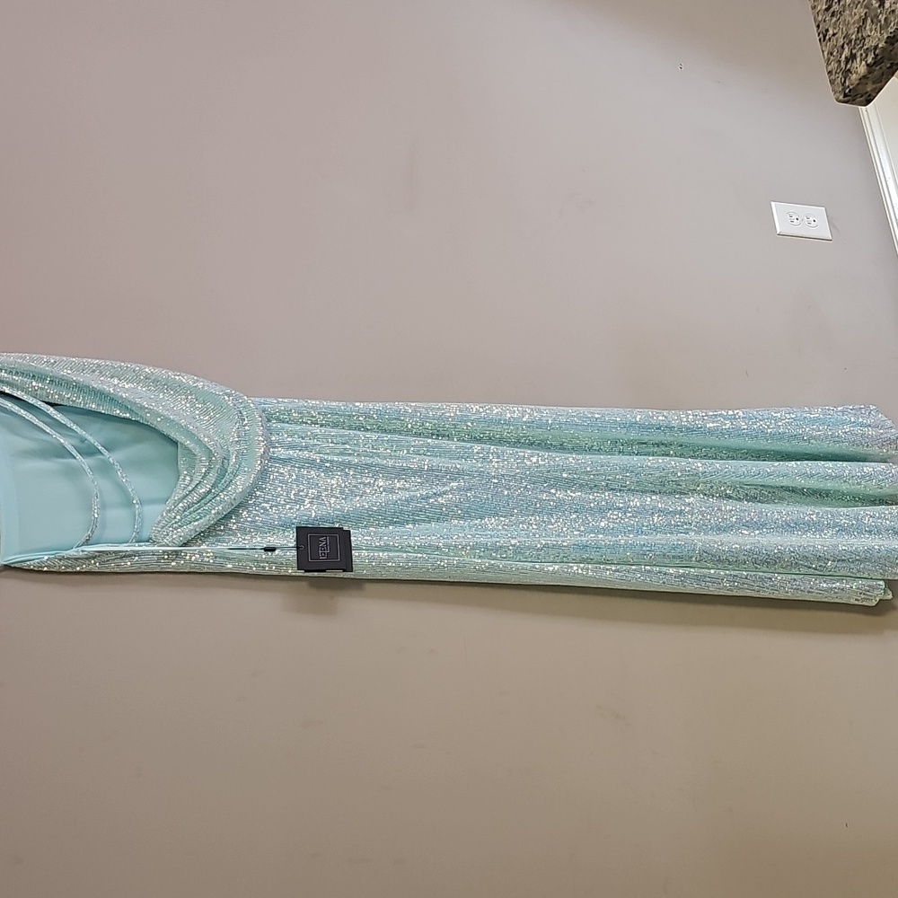 NWT SIZE 4, ONE SHOULDER LIGHT ICY IRIDESCENT  BLUE, FULL SEQUIN DRESS